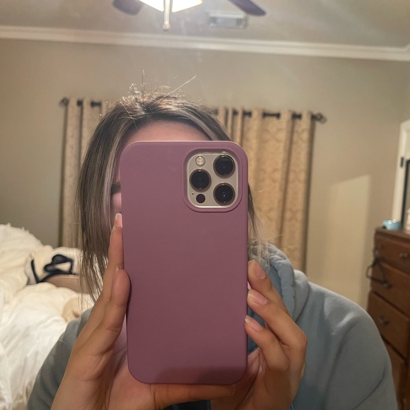 Accessories - iPhone 12 Pro Max lilac purple case